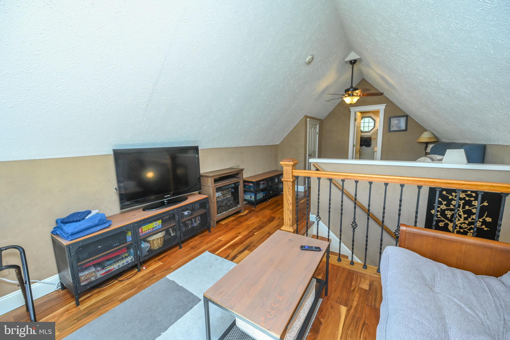 DEEP CREEK LAKE - Residential