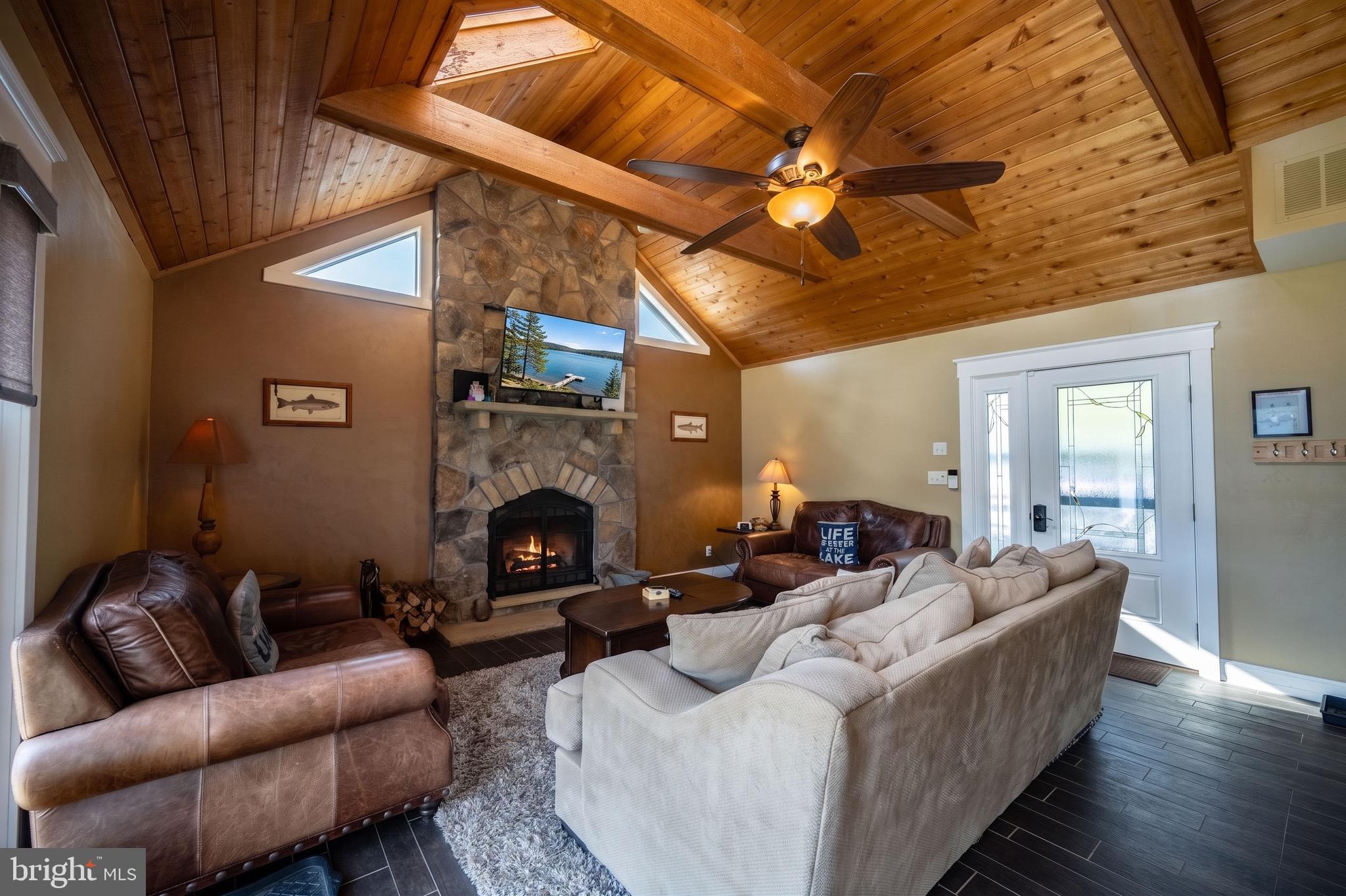 DEEP CREEK LAKE - Residential