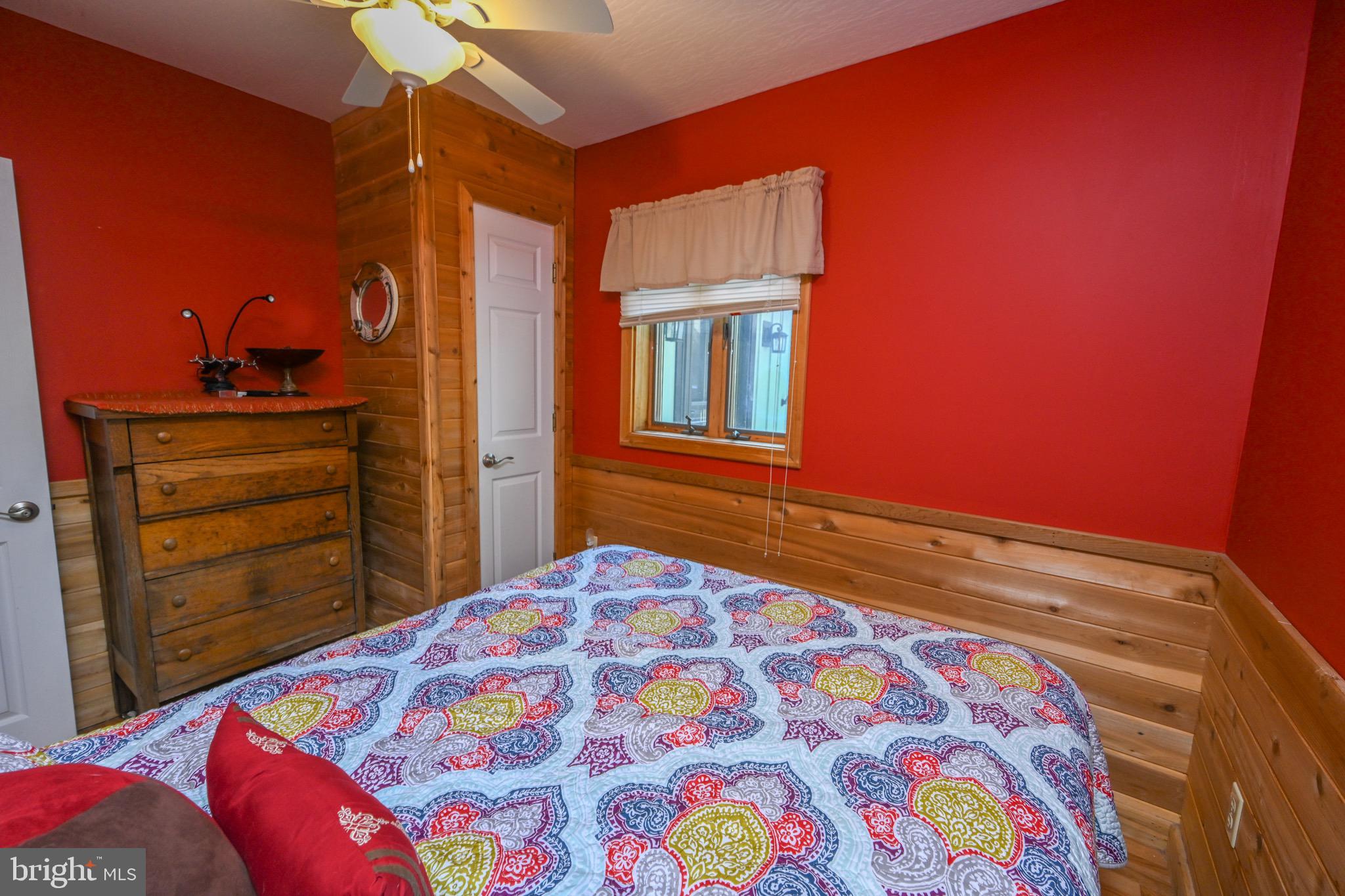 DEEP CREEK LAKE - Residential