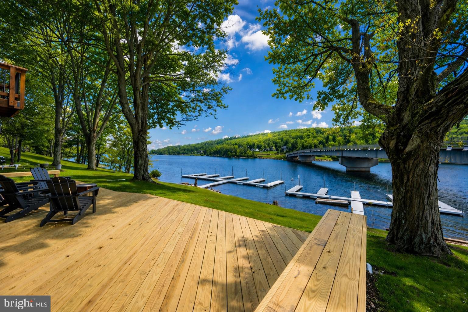 DEEP CREEK LAKE - Residential