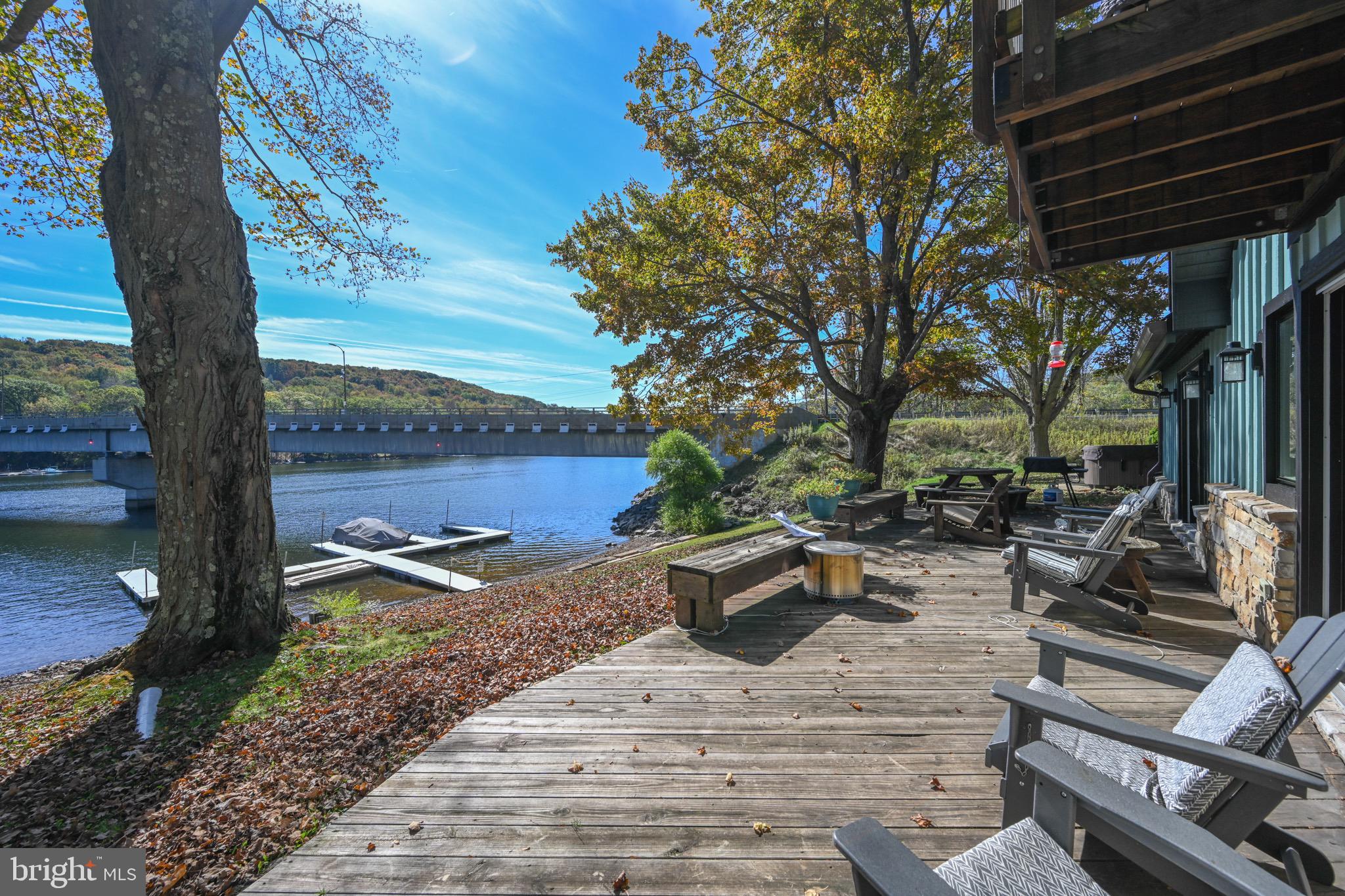 DEEP CREEK LAKE - Residential