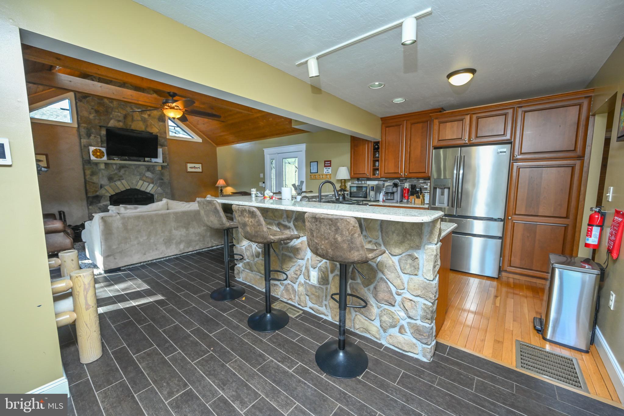 DEEP CREEK LAKE - Residential