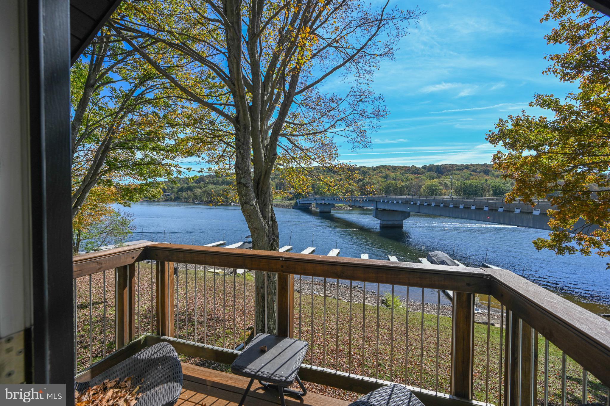 DEEP CREEK LAKE - Residential