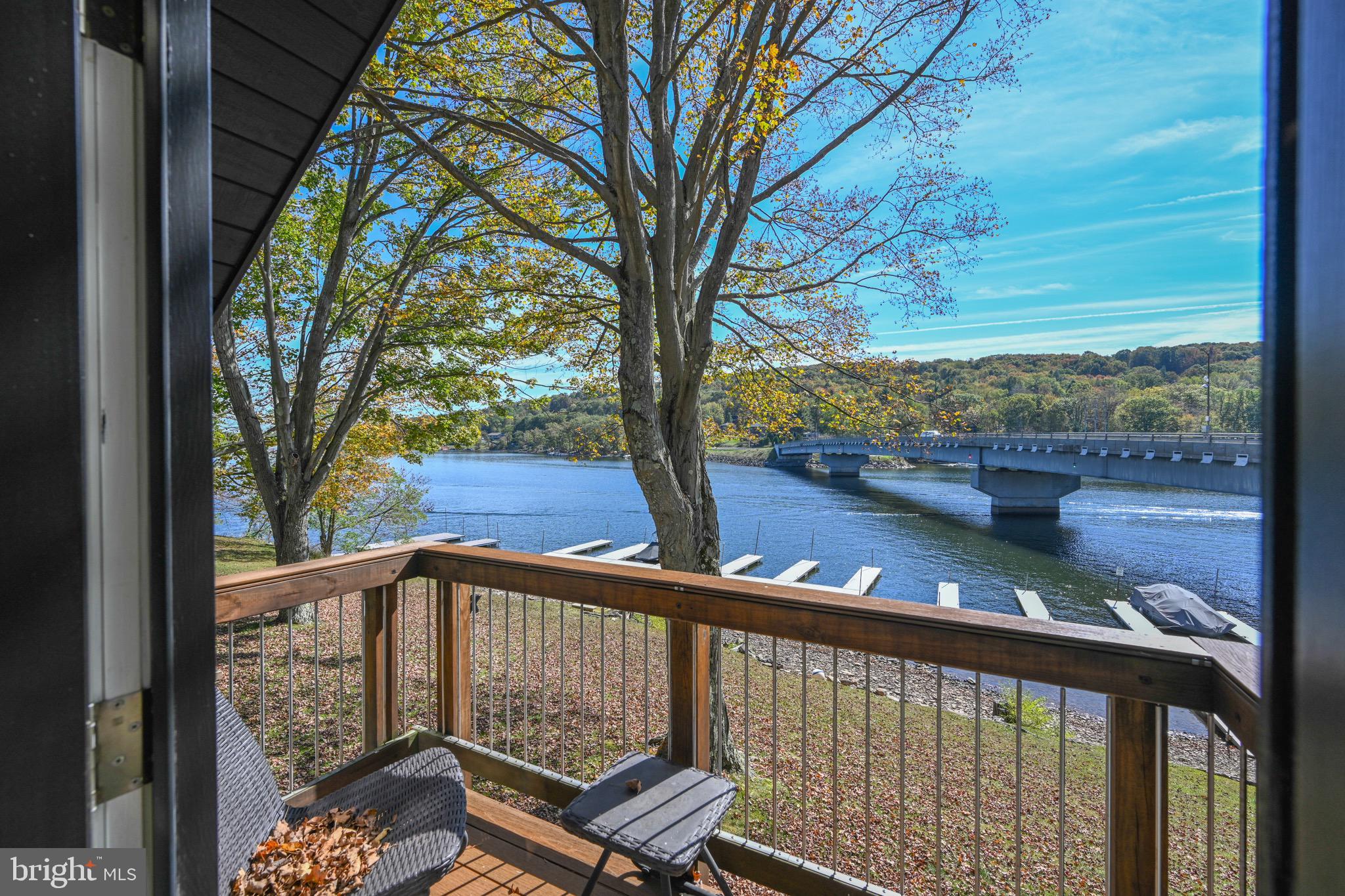 DEEP CREEK LAKE - Residential