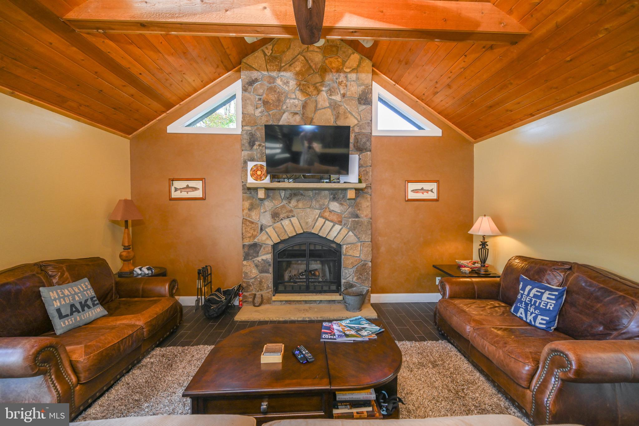 DEEP CREEK LAKE - Residential