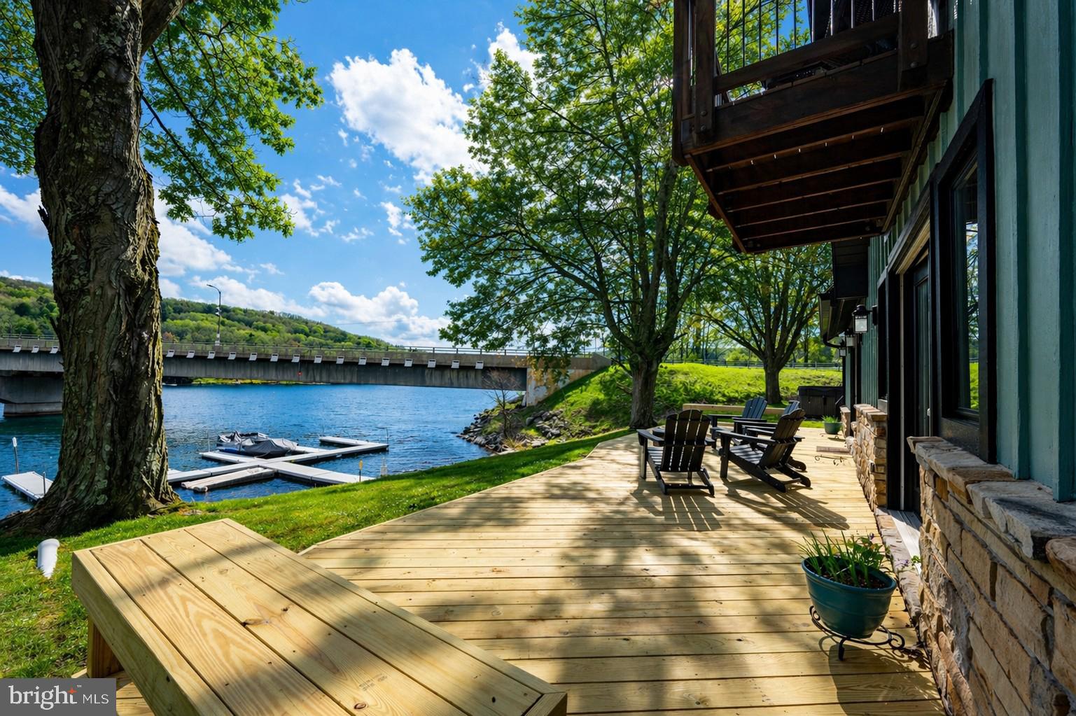 DEEP CREEK LAKE - Residential