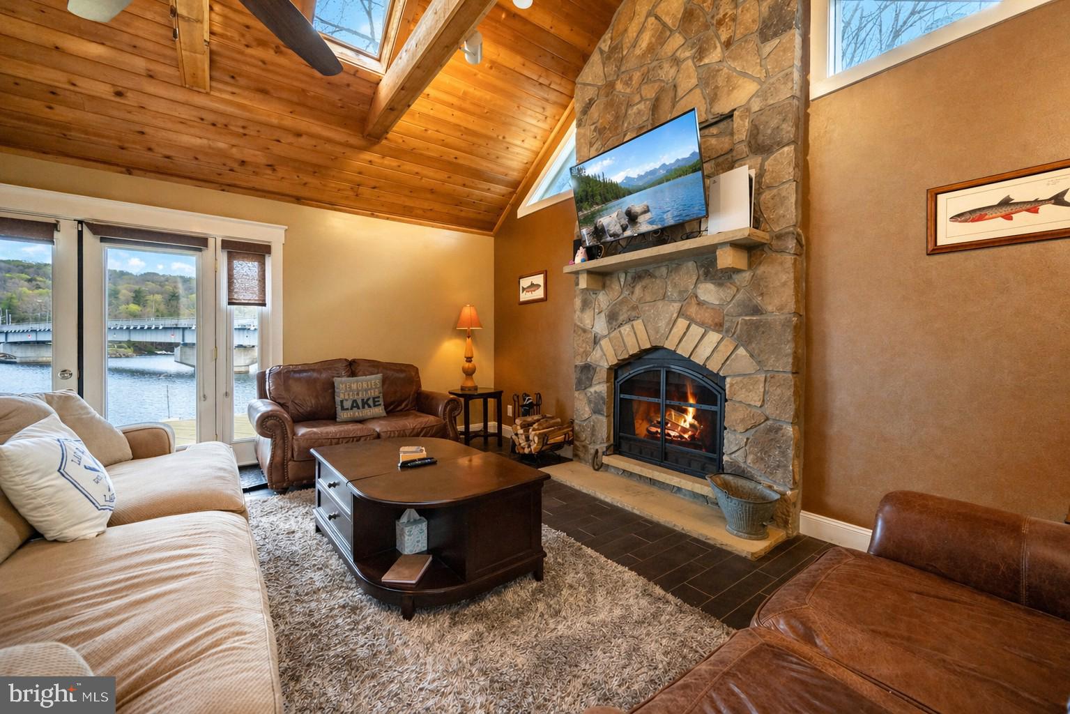 DEEP CREEK LAKE - Residential