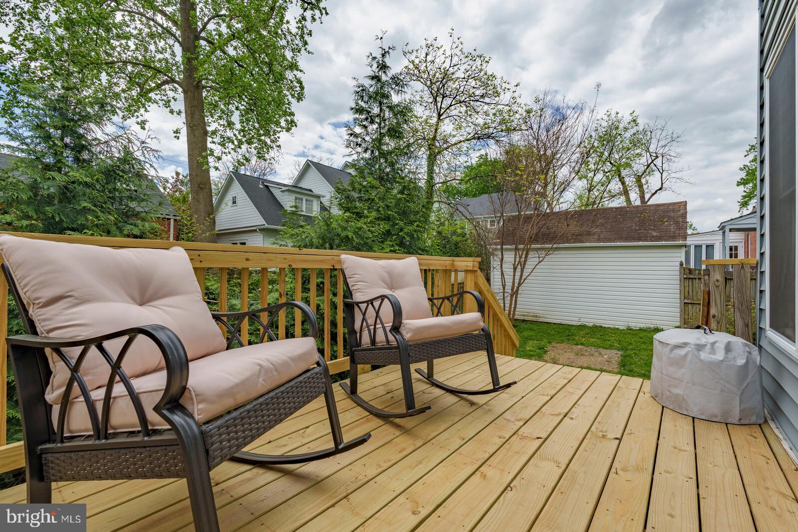 GLENBROOK VILLAGE - Residential