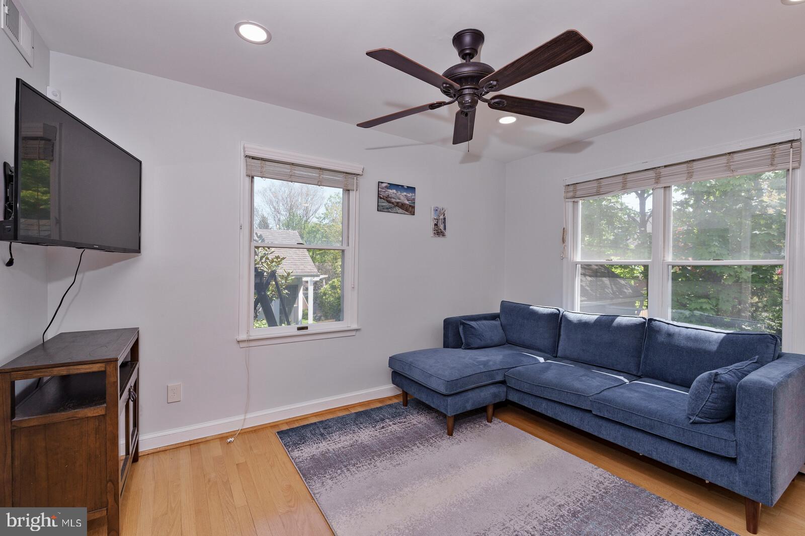 GLENBROOK VILLAGE - Residential