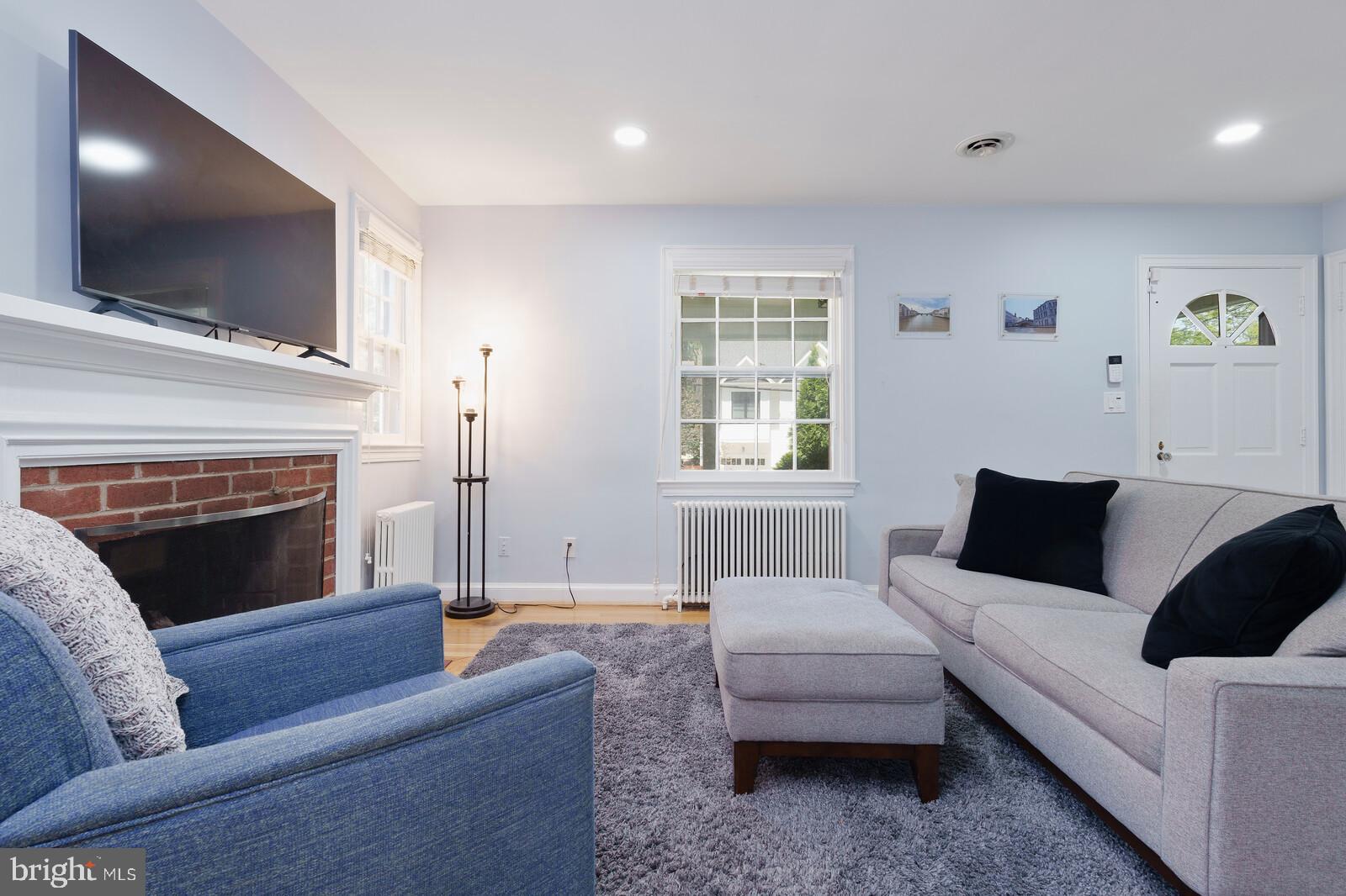 GLENBROOK VILLAGE - Residential