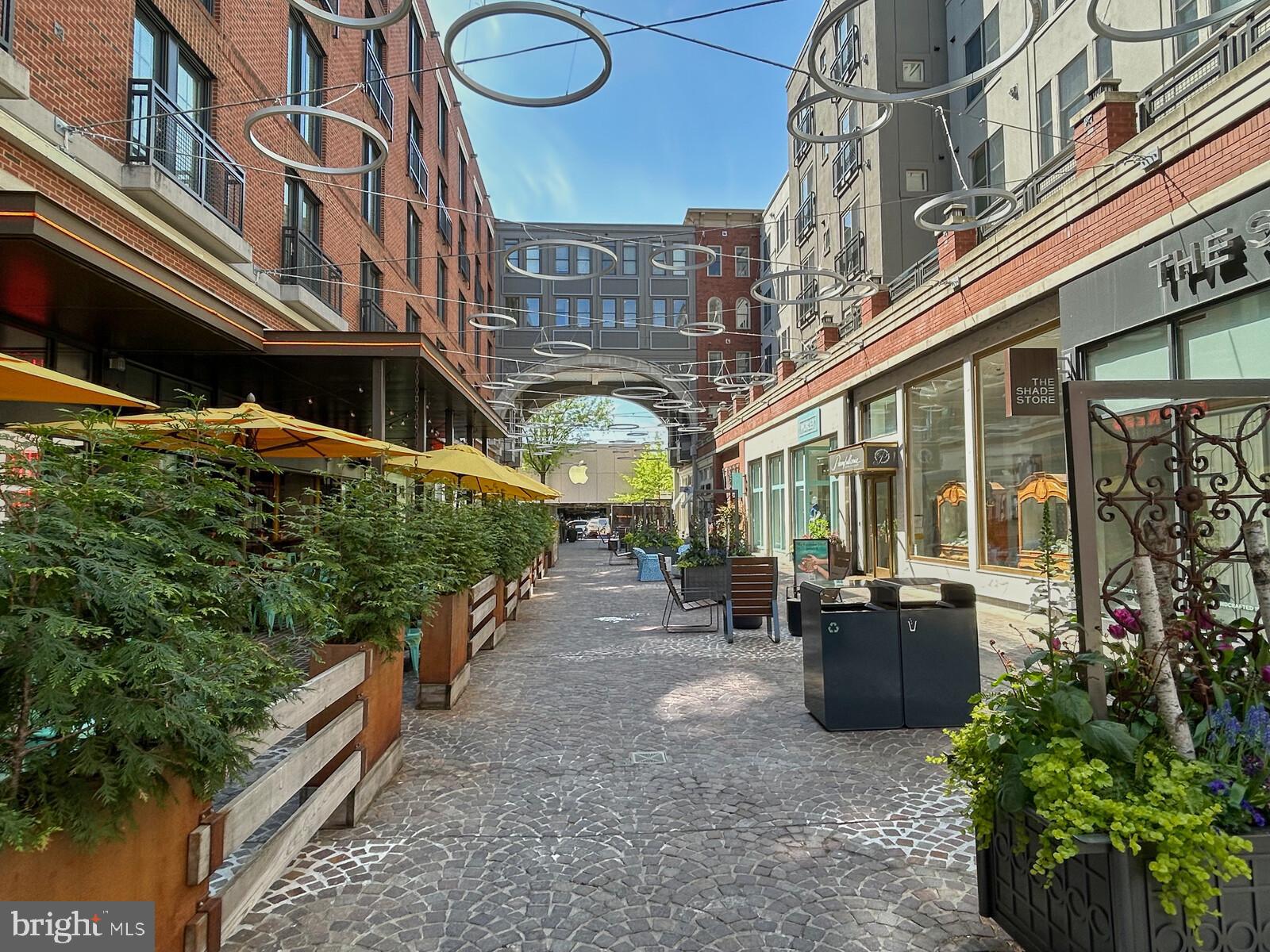 GLENBROOK VILLAGE - Residential