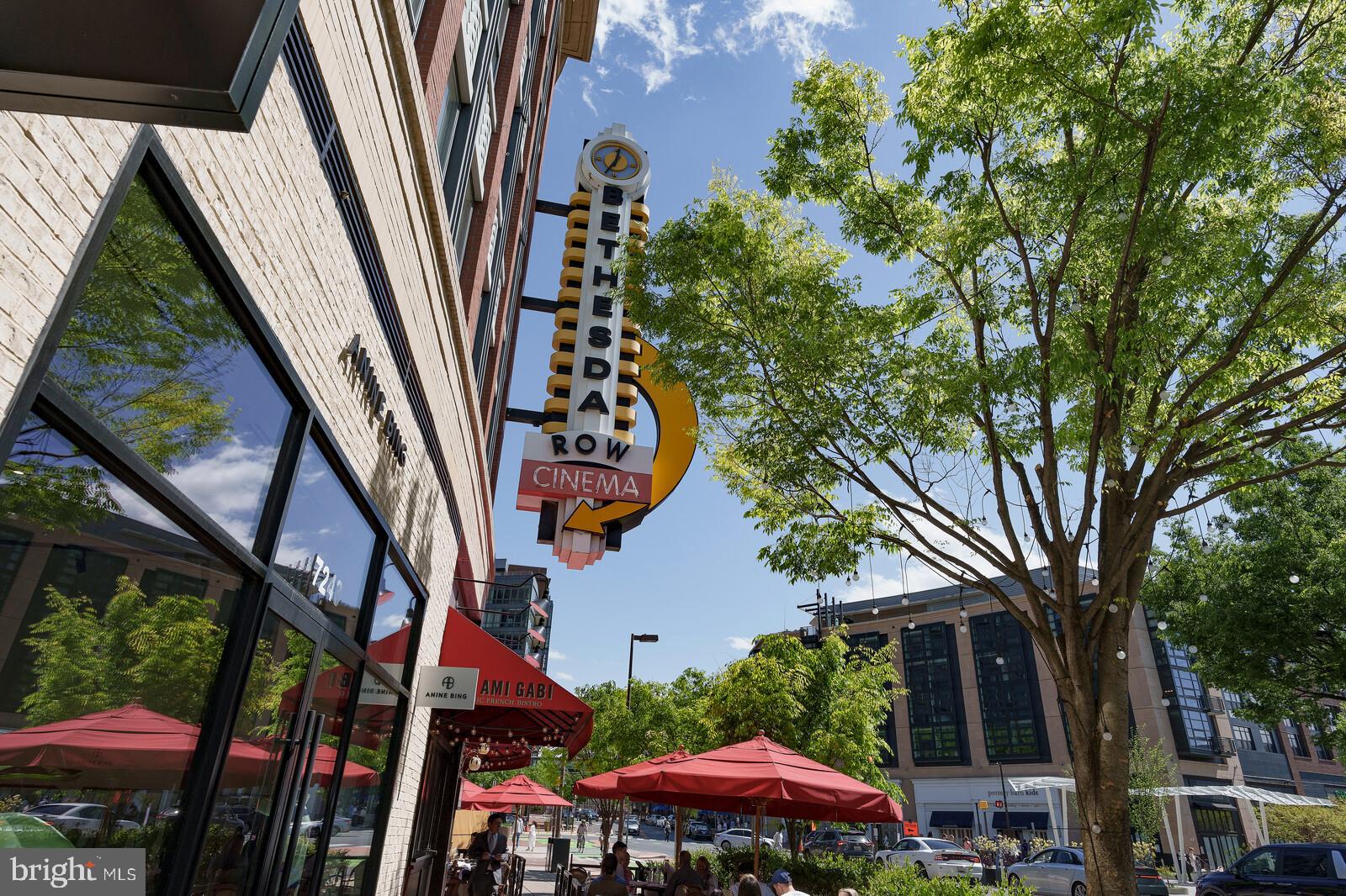 GLENBROOK VILLAGE - Residential