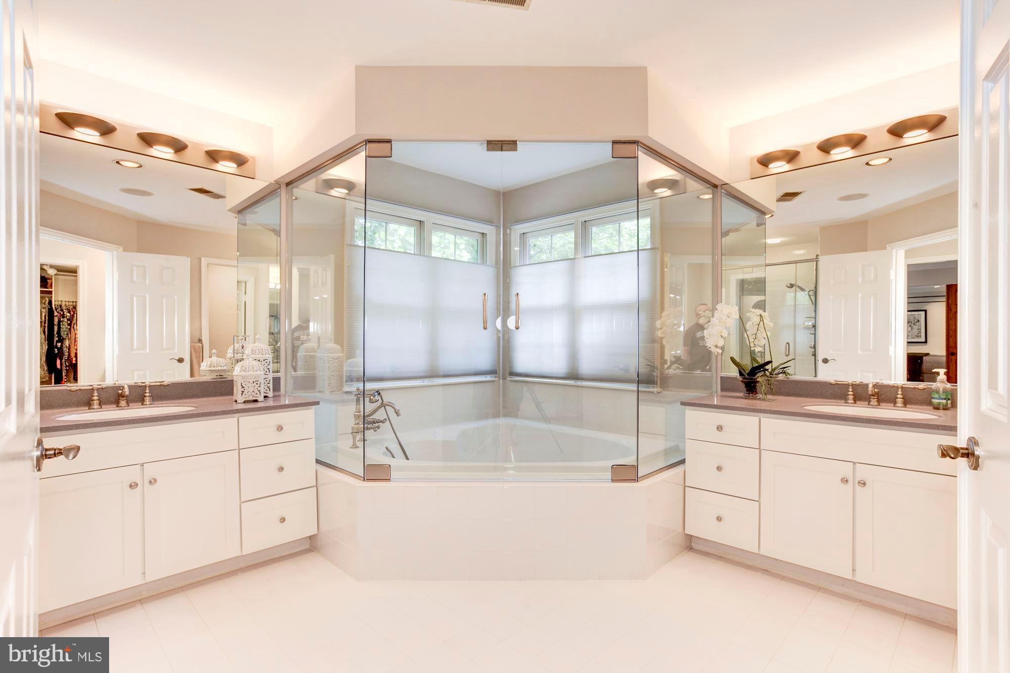 POTOMAC OUTSIDE - Residential