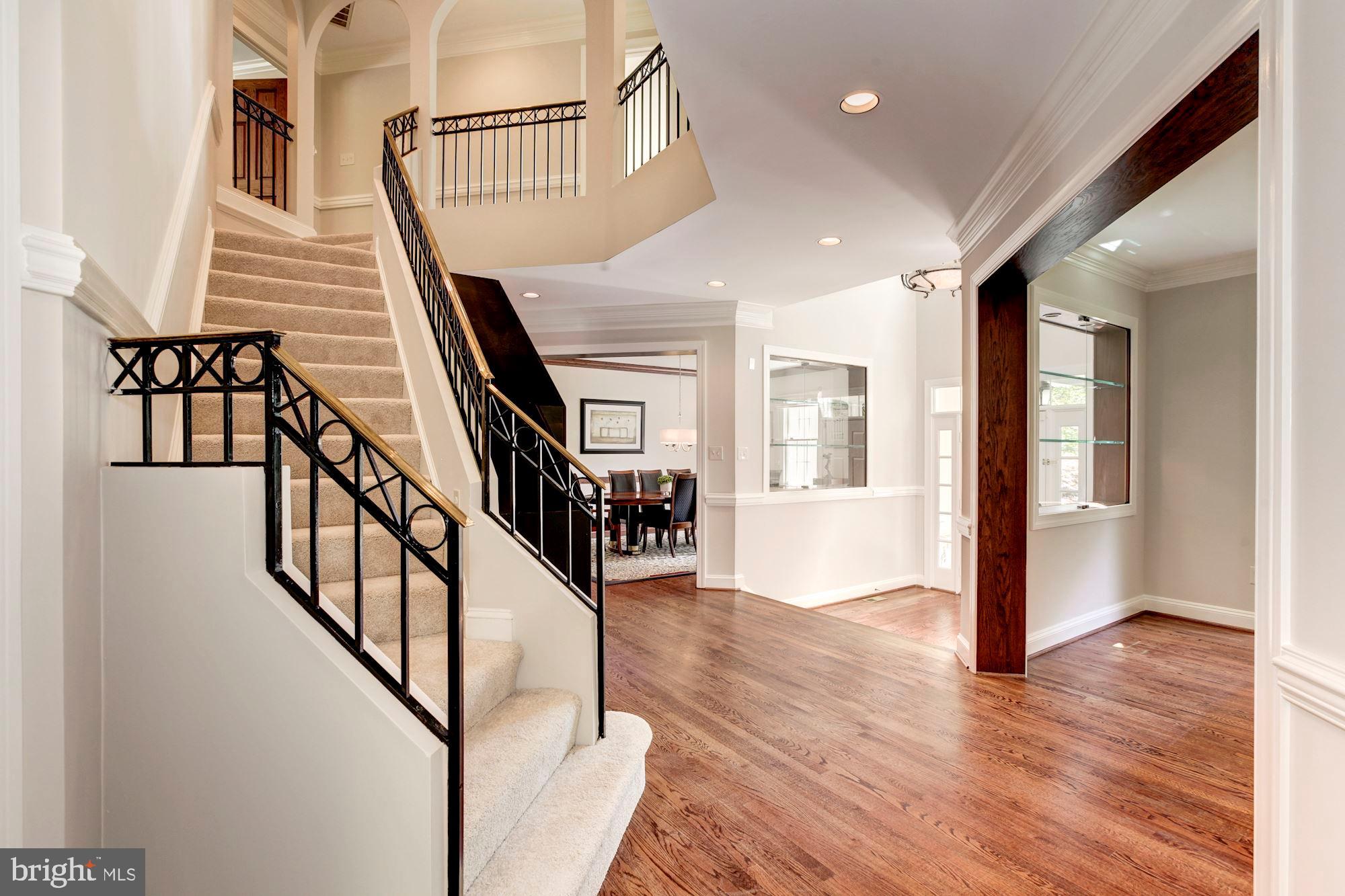 POTOMAC OUTSIDE - Residential