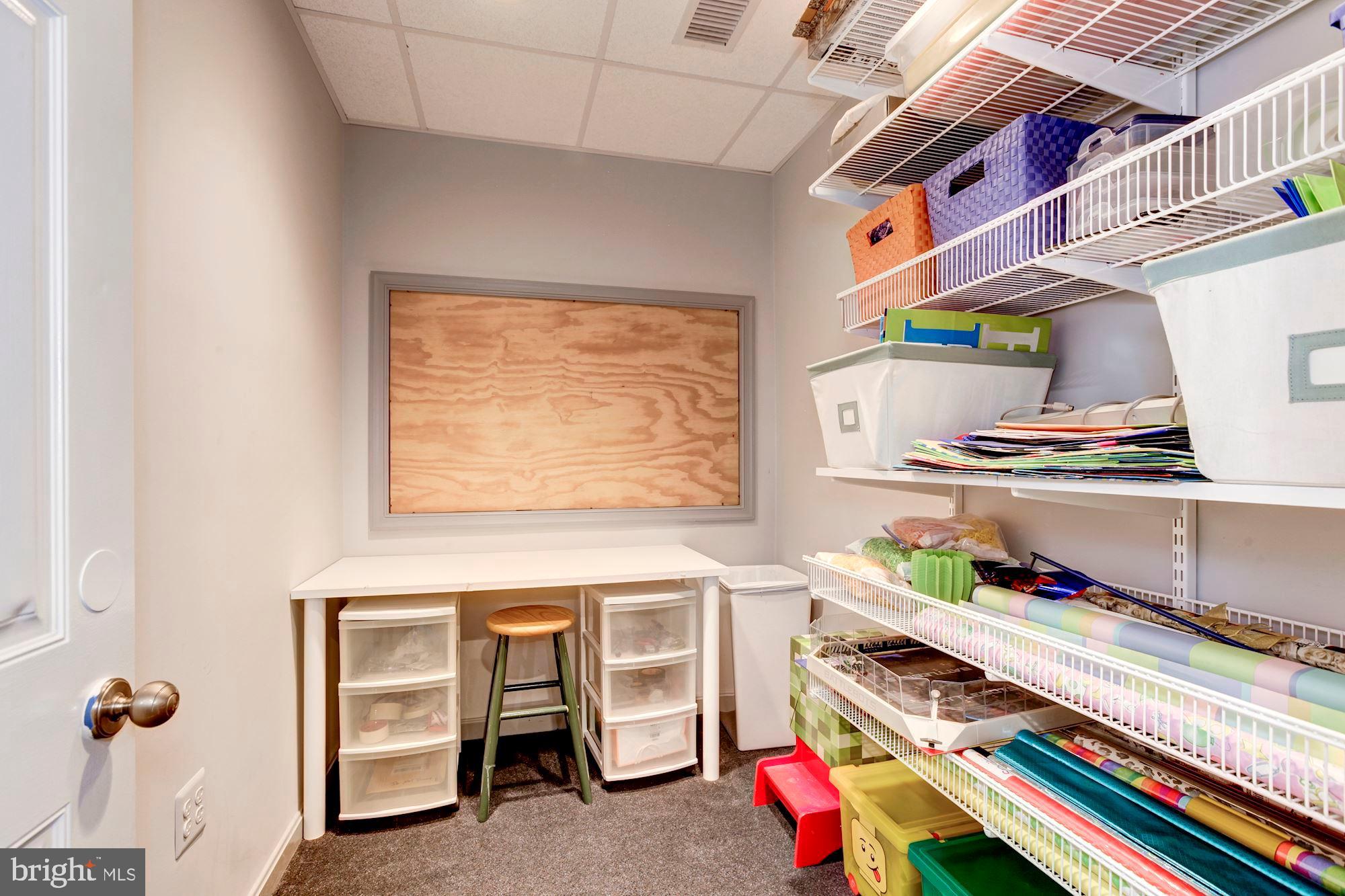 POTOMAC OUTSIDE - Residential