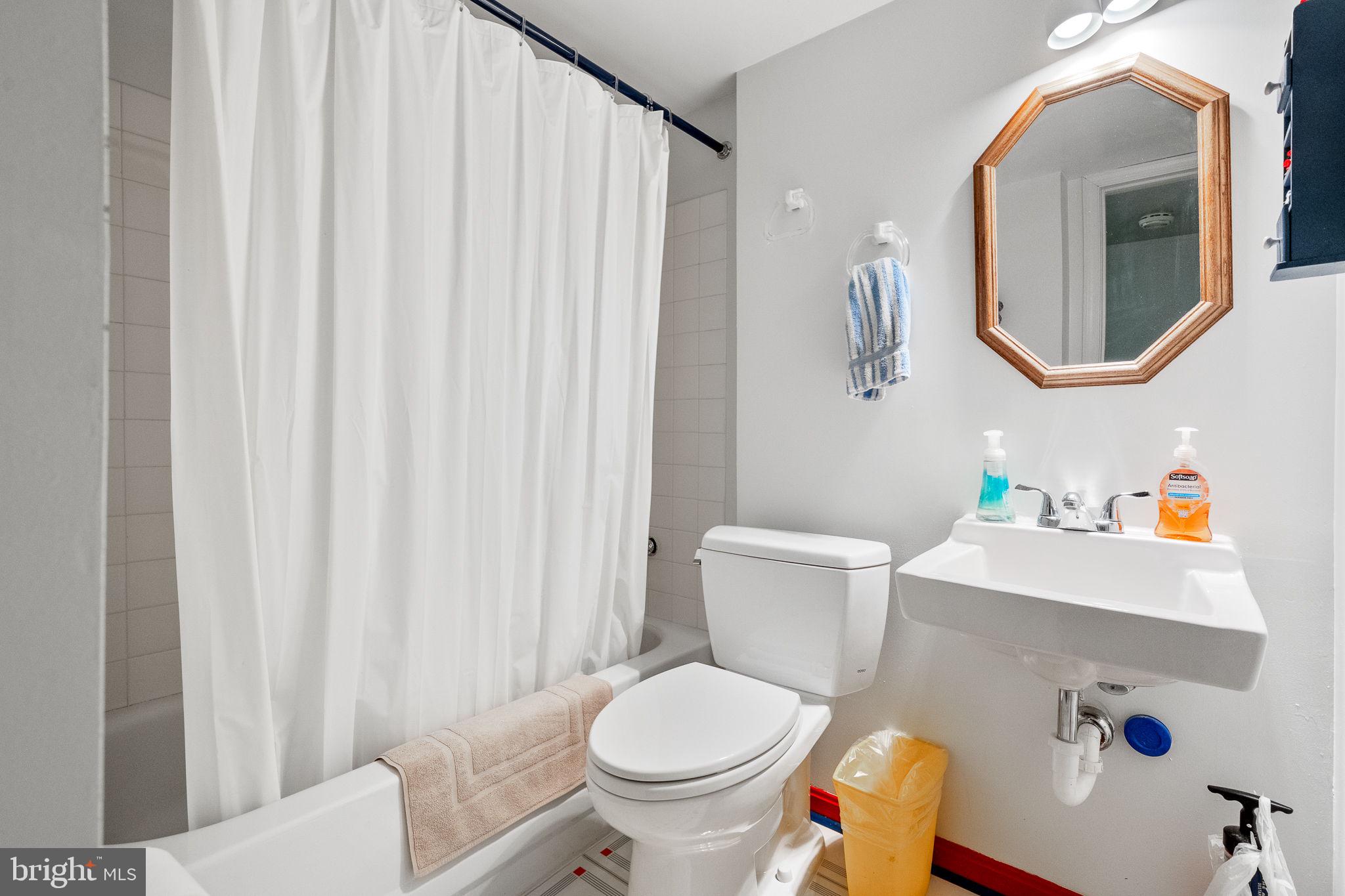 COUNTRYSIDE - Residential