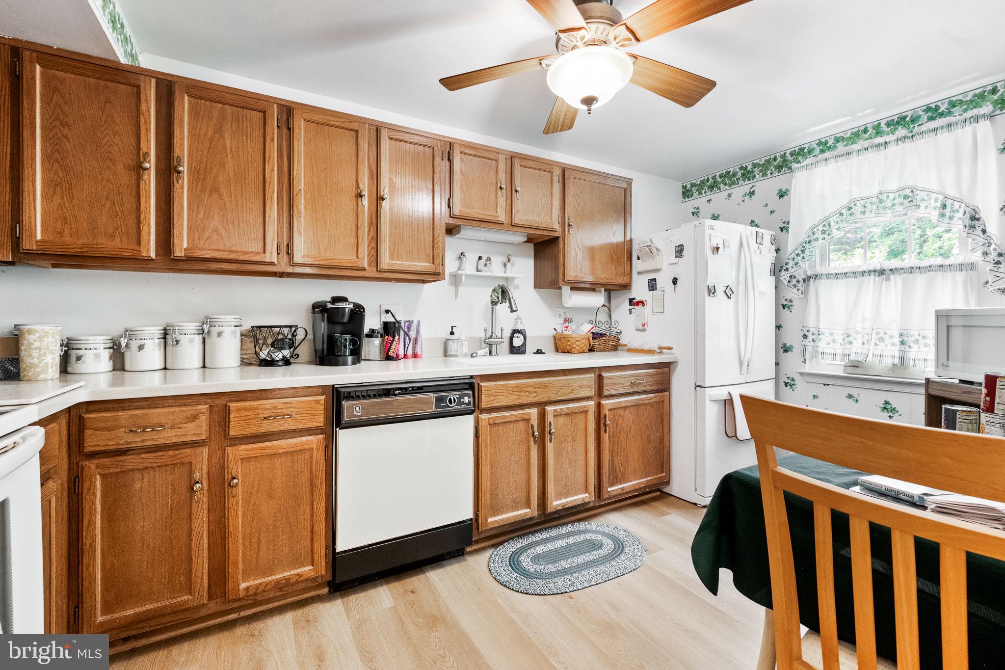 COUNTRYSIDE - Residential