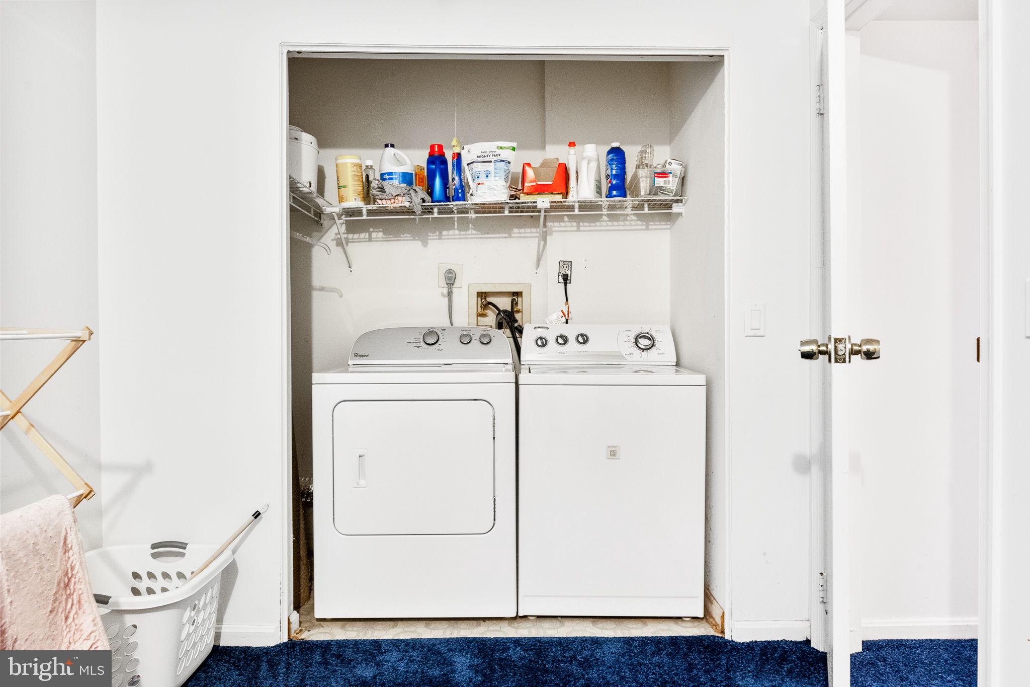 COUNTRYSIDE - Residential