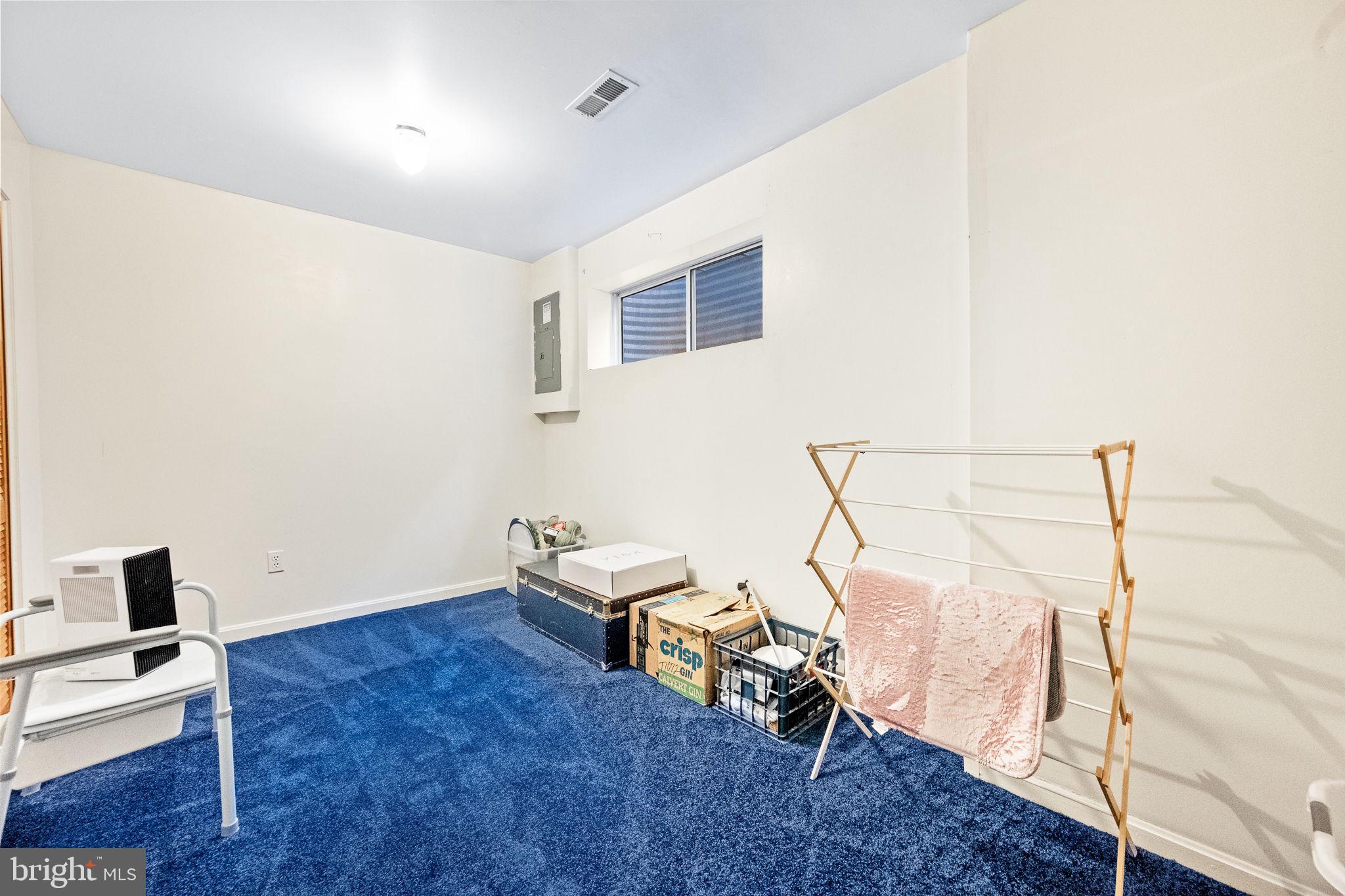 COUNTRYSIDE - Residential