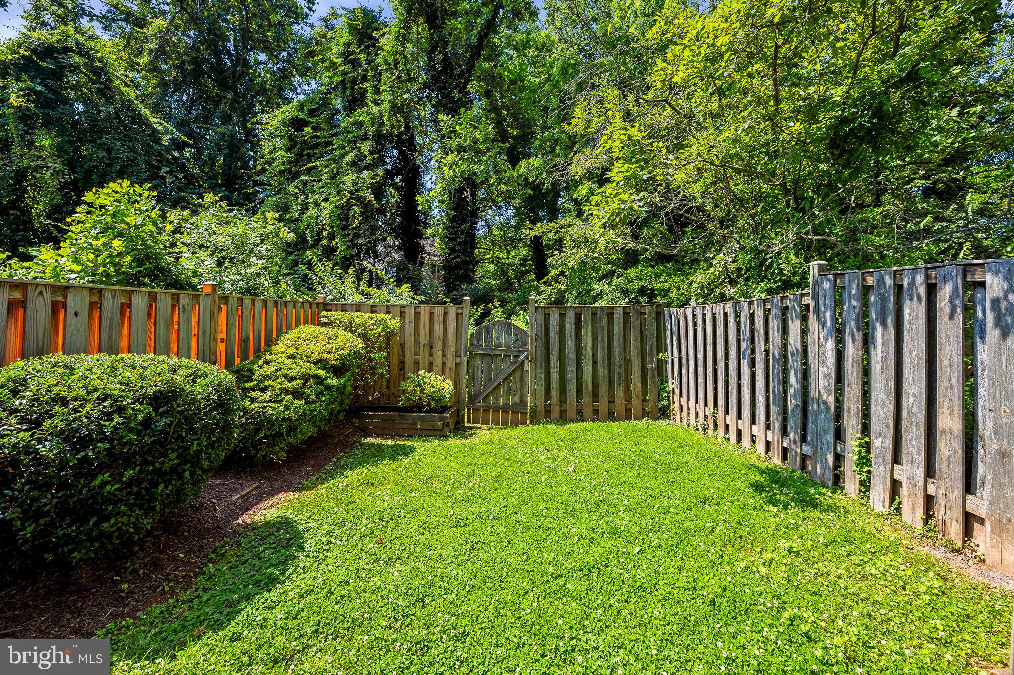 COUNTRYSIDE - Residential