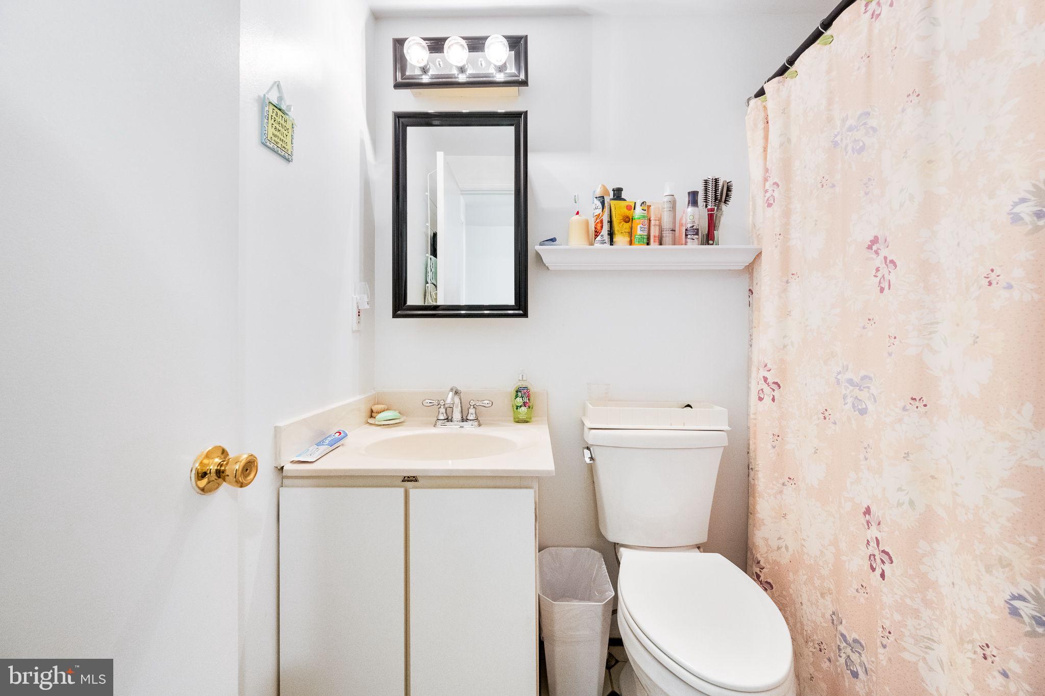 COUNTRYSIDE - Residential