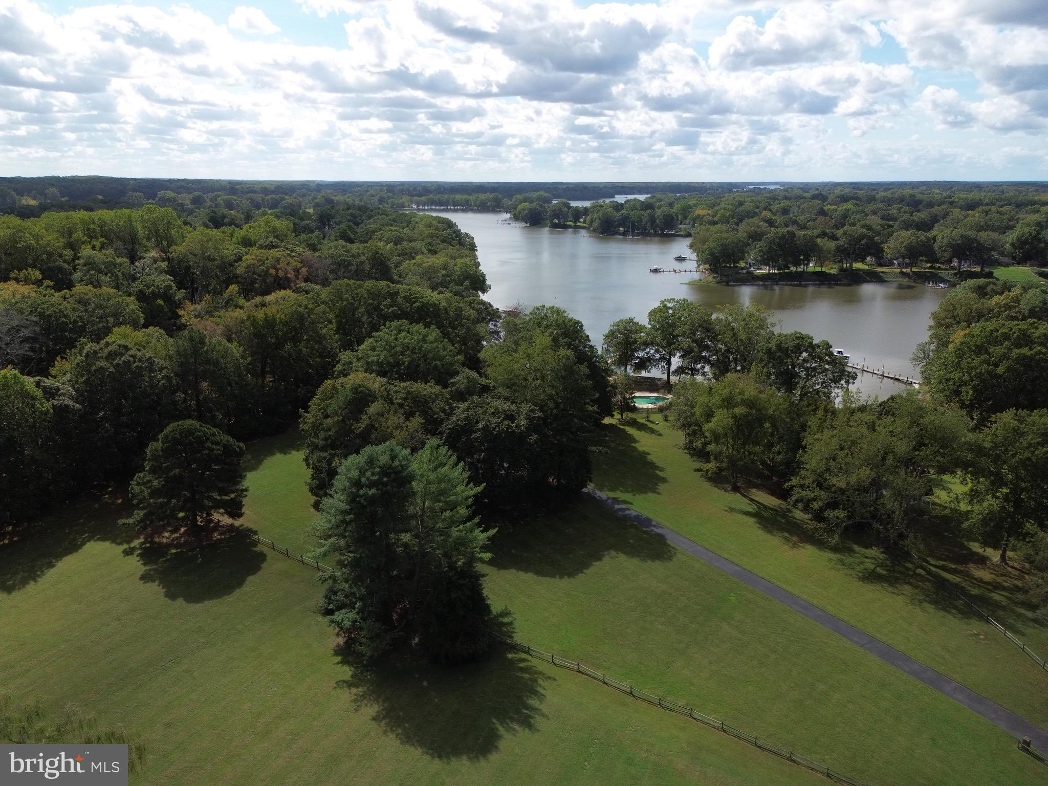 HICKORY RIDGE - Land