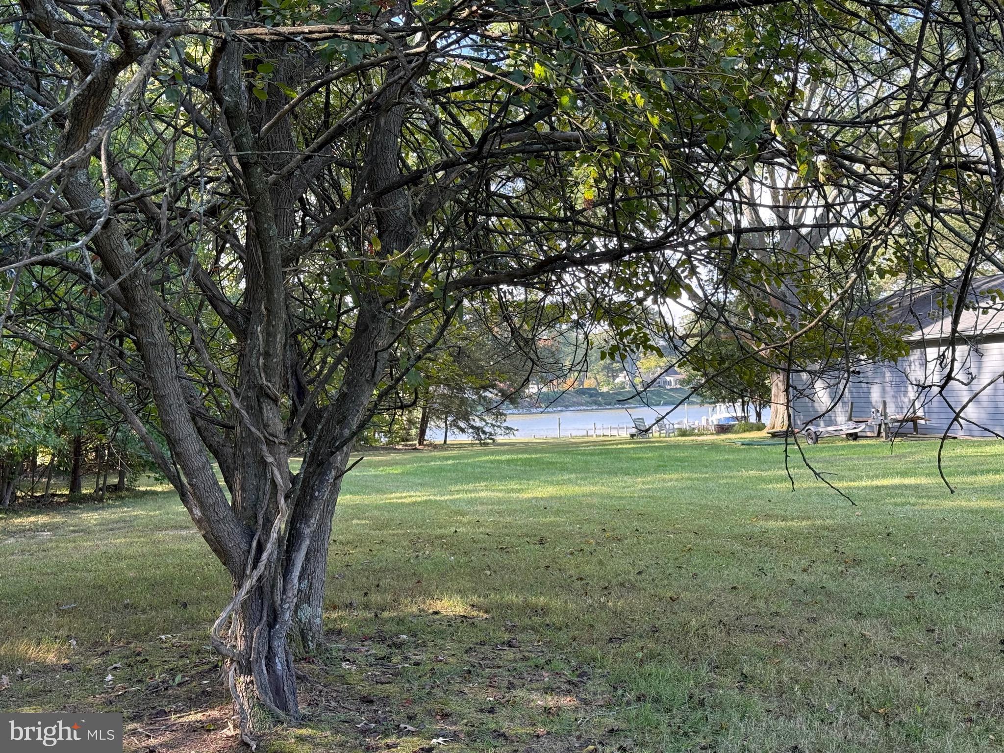 HICKORY RIDGE - Land