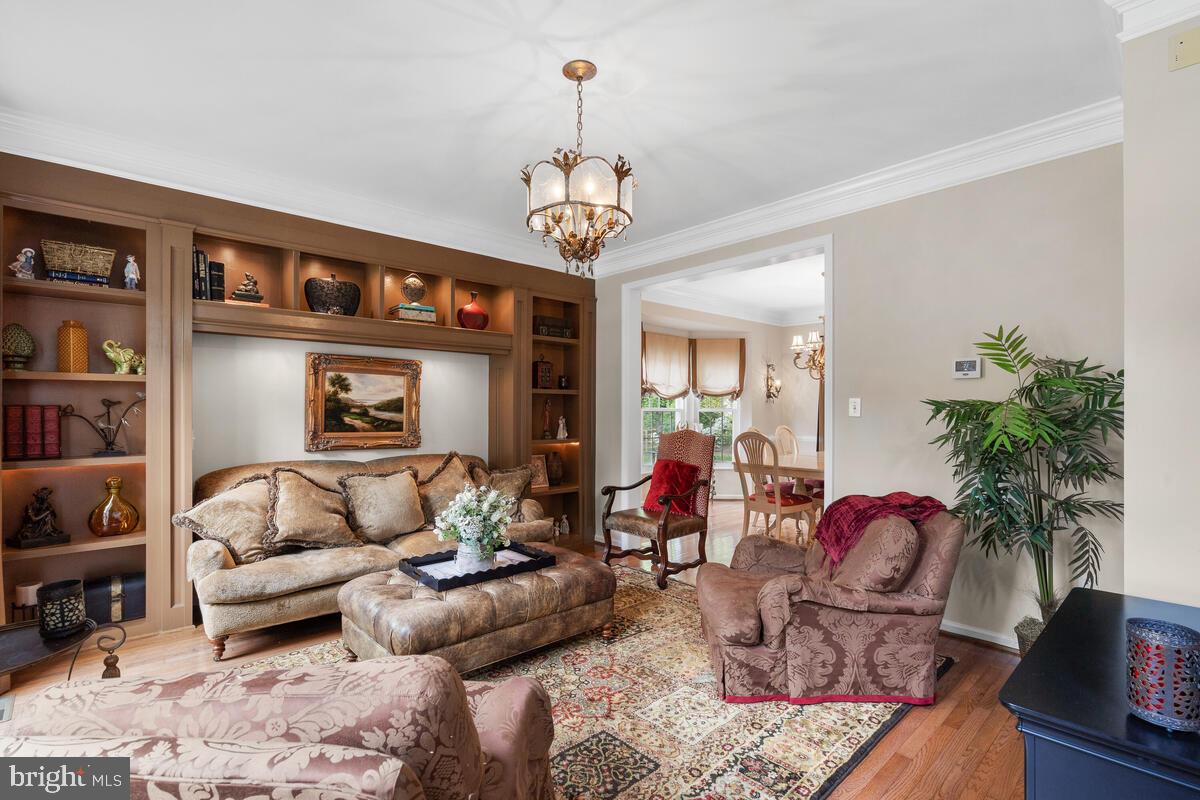 ASHLEY HOLLOW - Residential