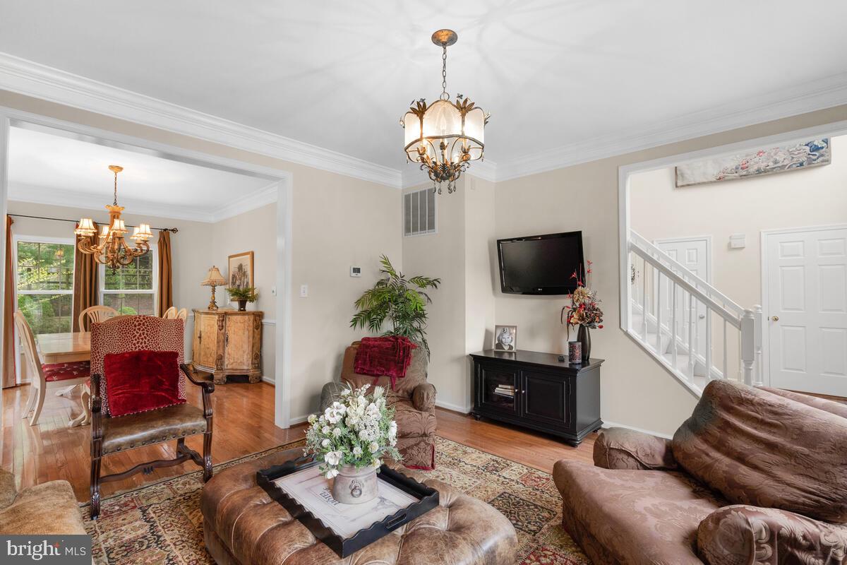 ASHLEY HOLLOW - Residential