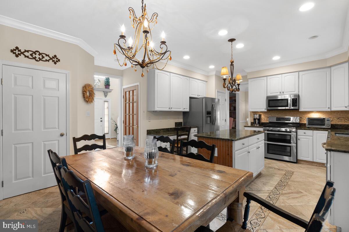 ASHLEY HOLLOW - Residential