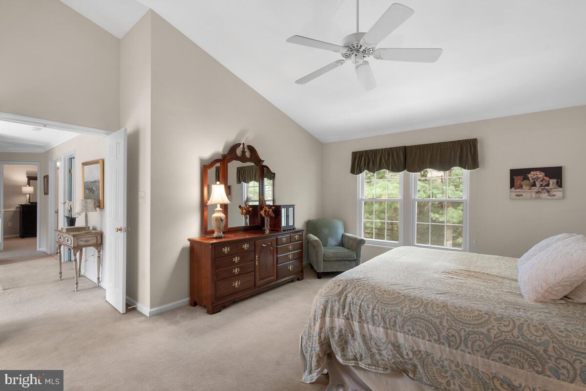 ASHLEY HOLLOW - Residential