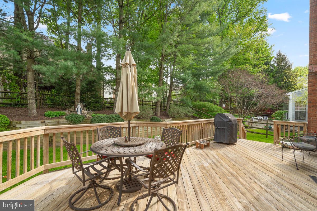 ASHLEY HOLLOW - Residential