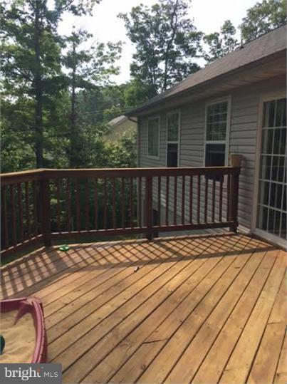 LAKE LAND - Residential Lease