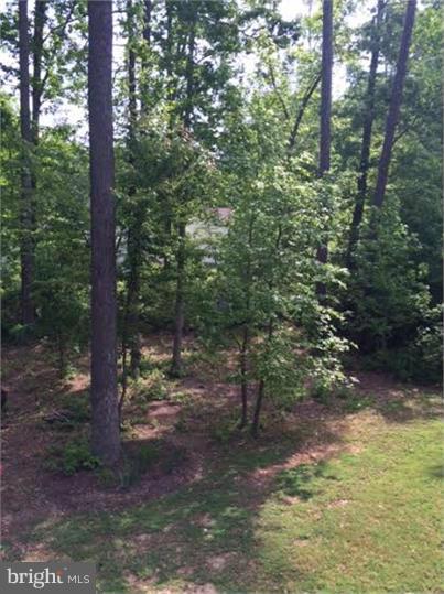 LAKE LAND - Residential Lease