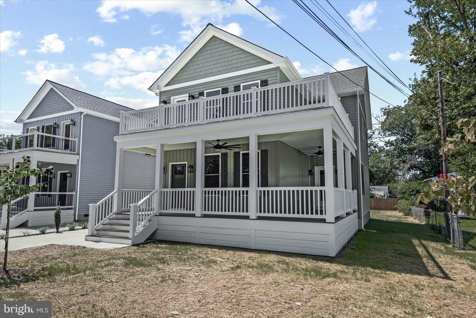 702 TAGGART STREET