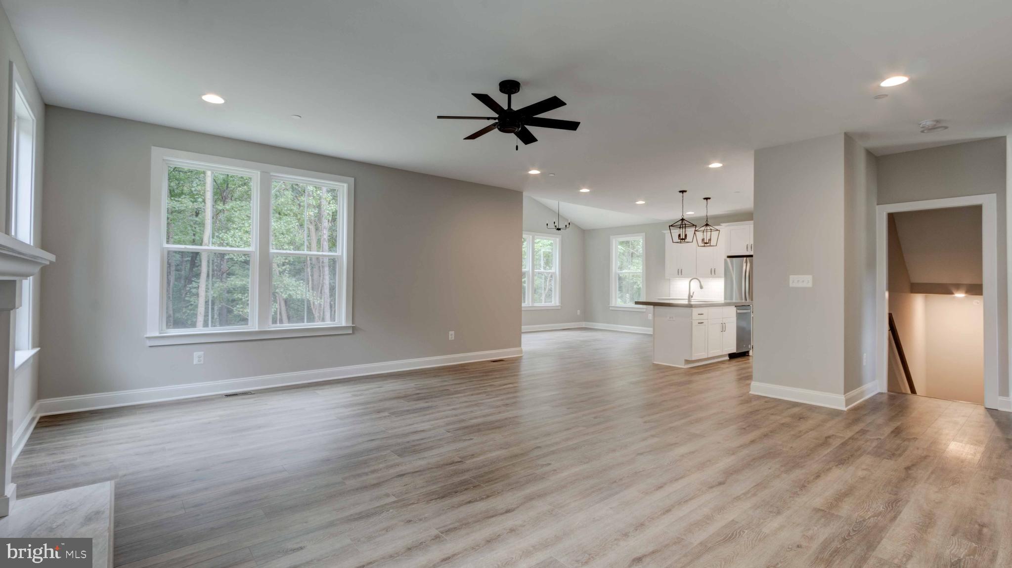 BIRD RIVER GROVE - Residential