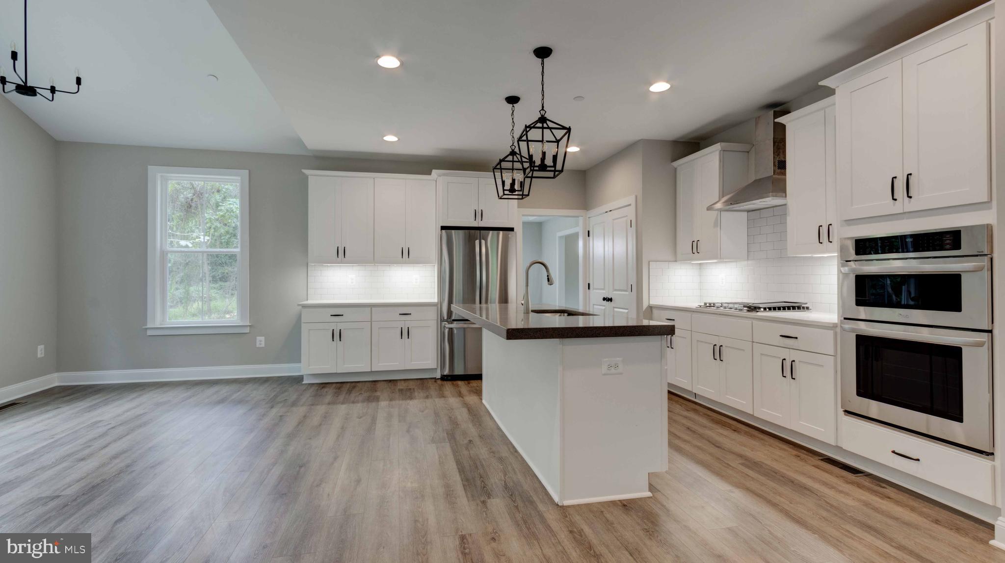 BIRD RIVER GROVE - Residential