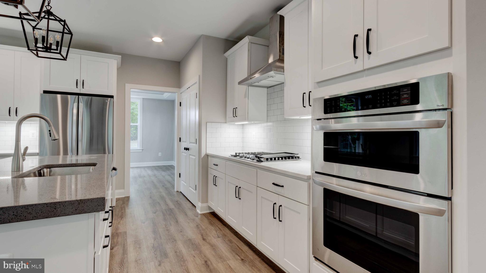 BIRD RIVER GROVE - Residential