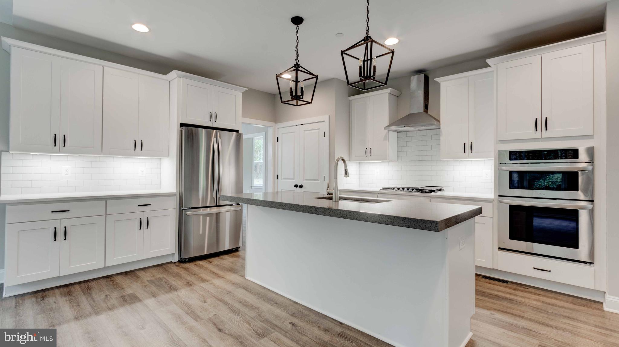 BIRD RIVER GROVE - Residential