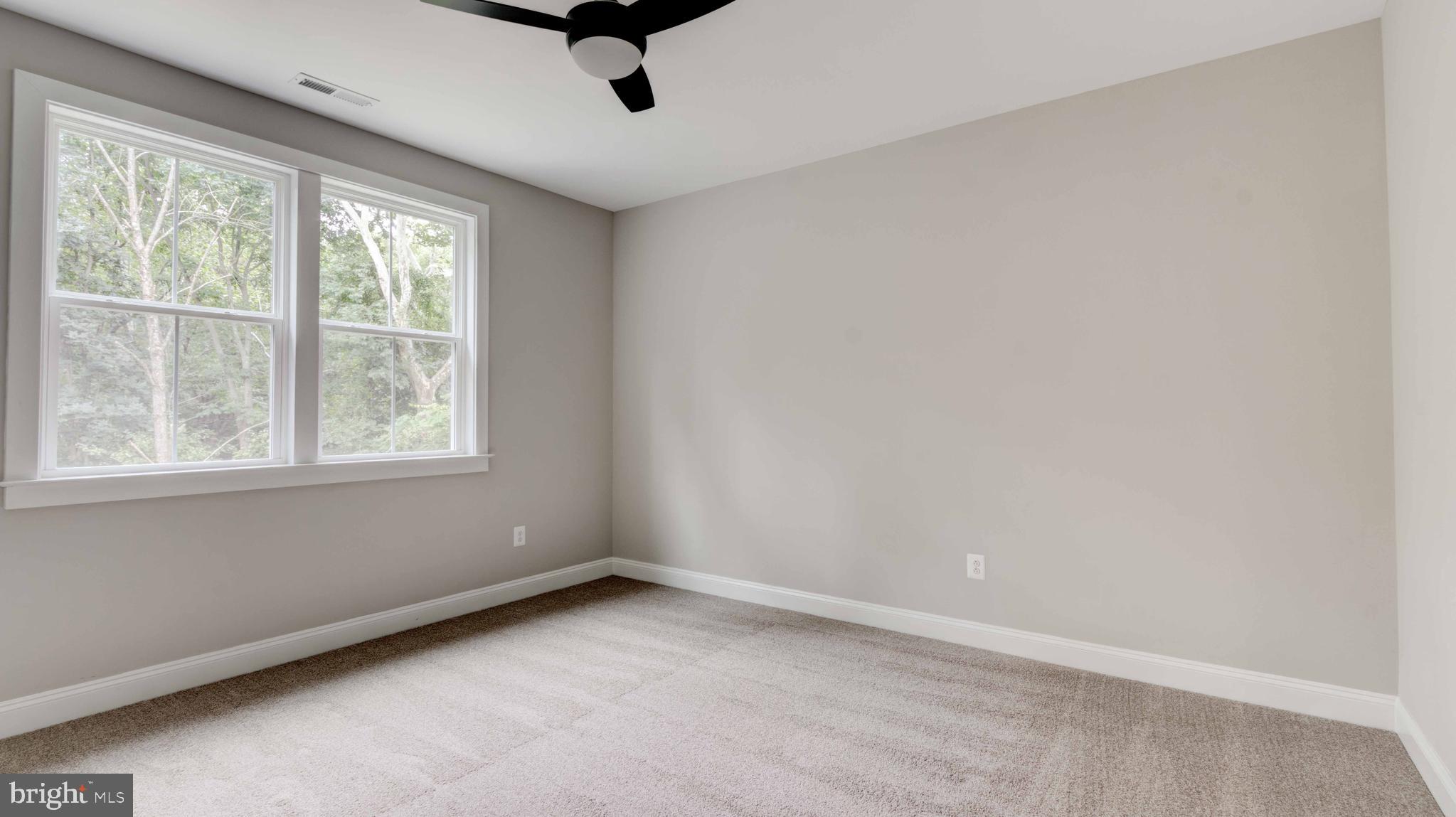 BIRD RIVER GROVE - Residential