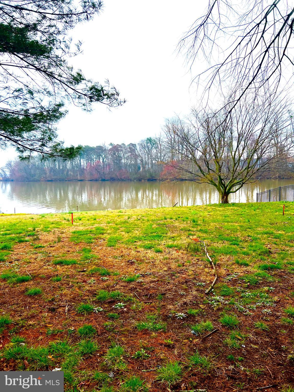 BIRD RIVER GROVE - Residential