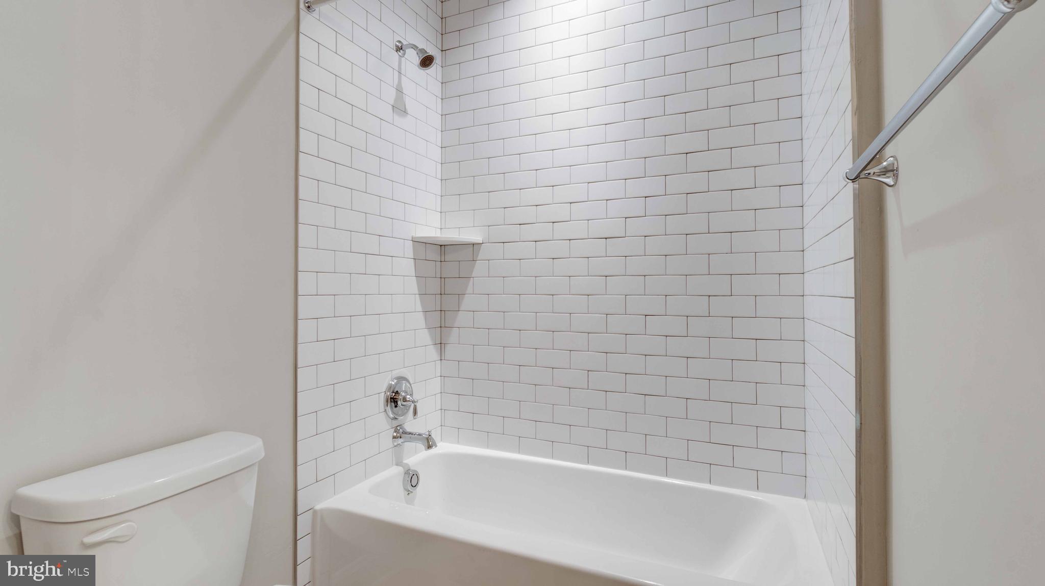 BIRD RIVER GROVE - Residential