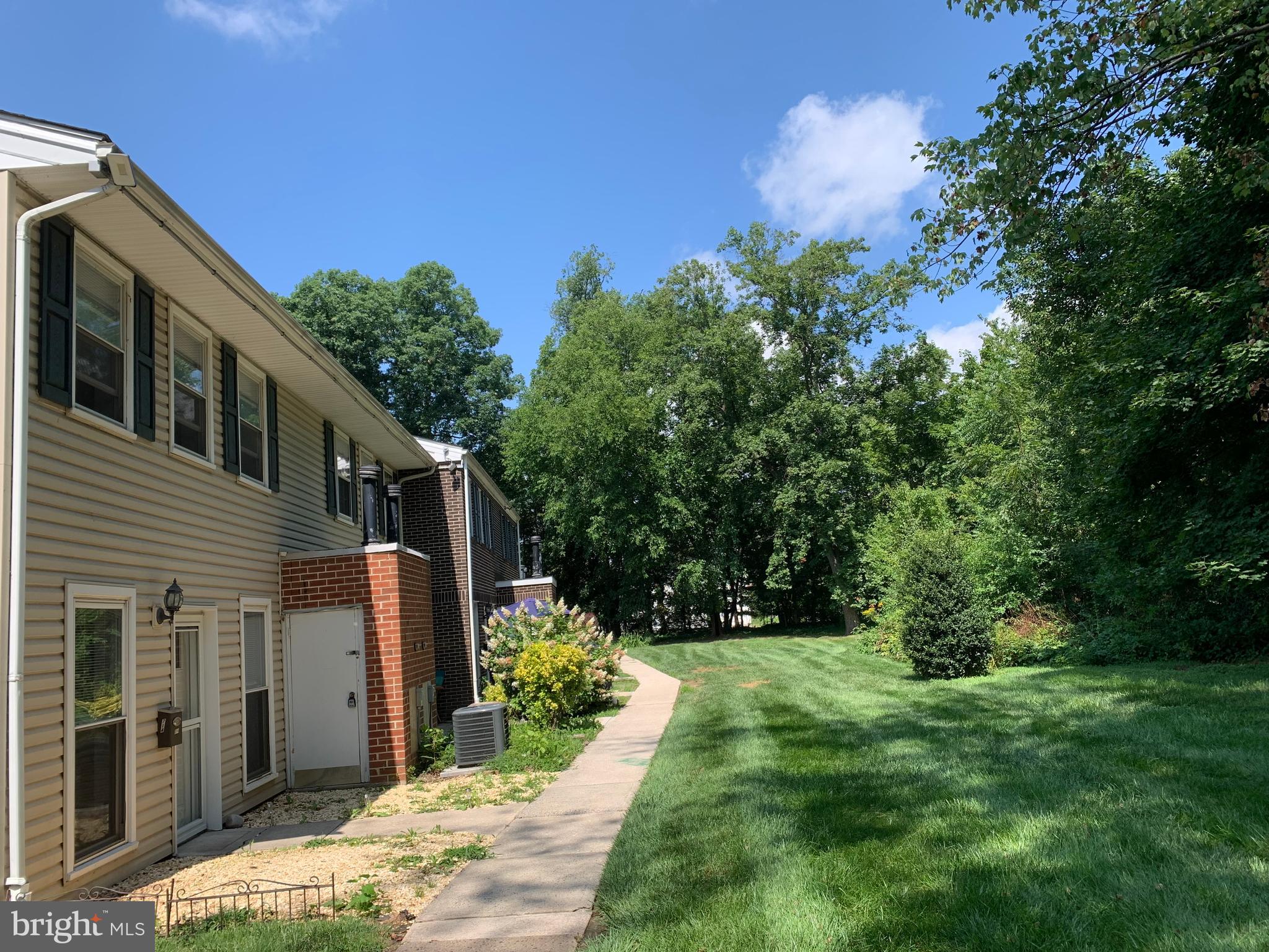 714 MIDDLETON PLACE