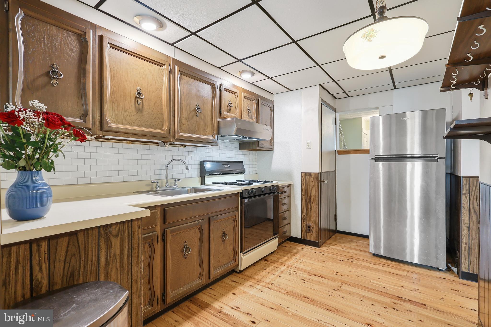 WESTINGHOUSE VLG - Residential