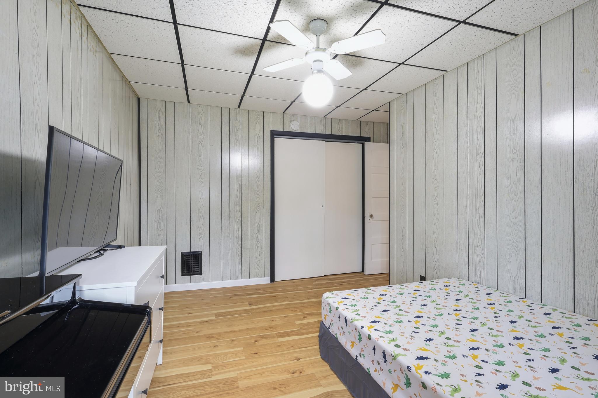 WESTINGHOUSE VLG - Residential