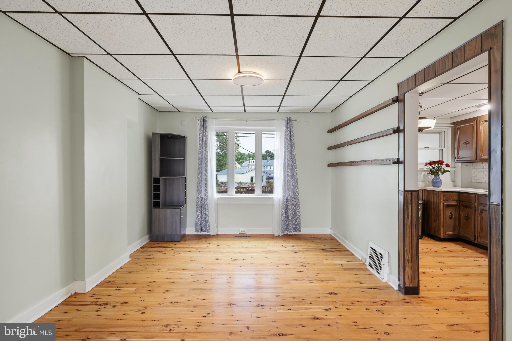 WESTINGHOUSE VLG - Residential