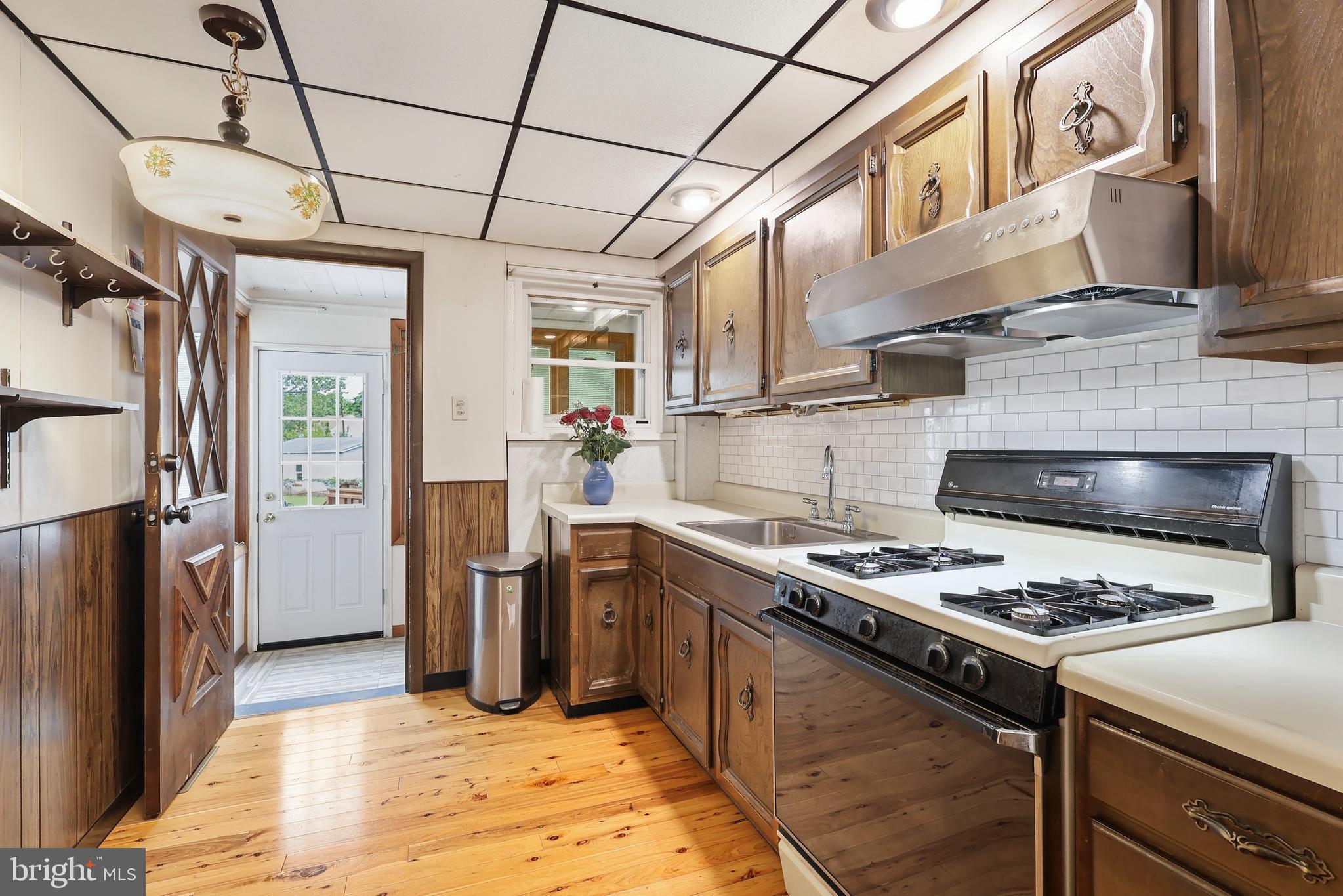 WESTINGHOUSE VLG - Residential