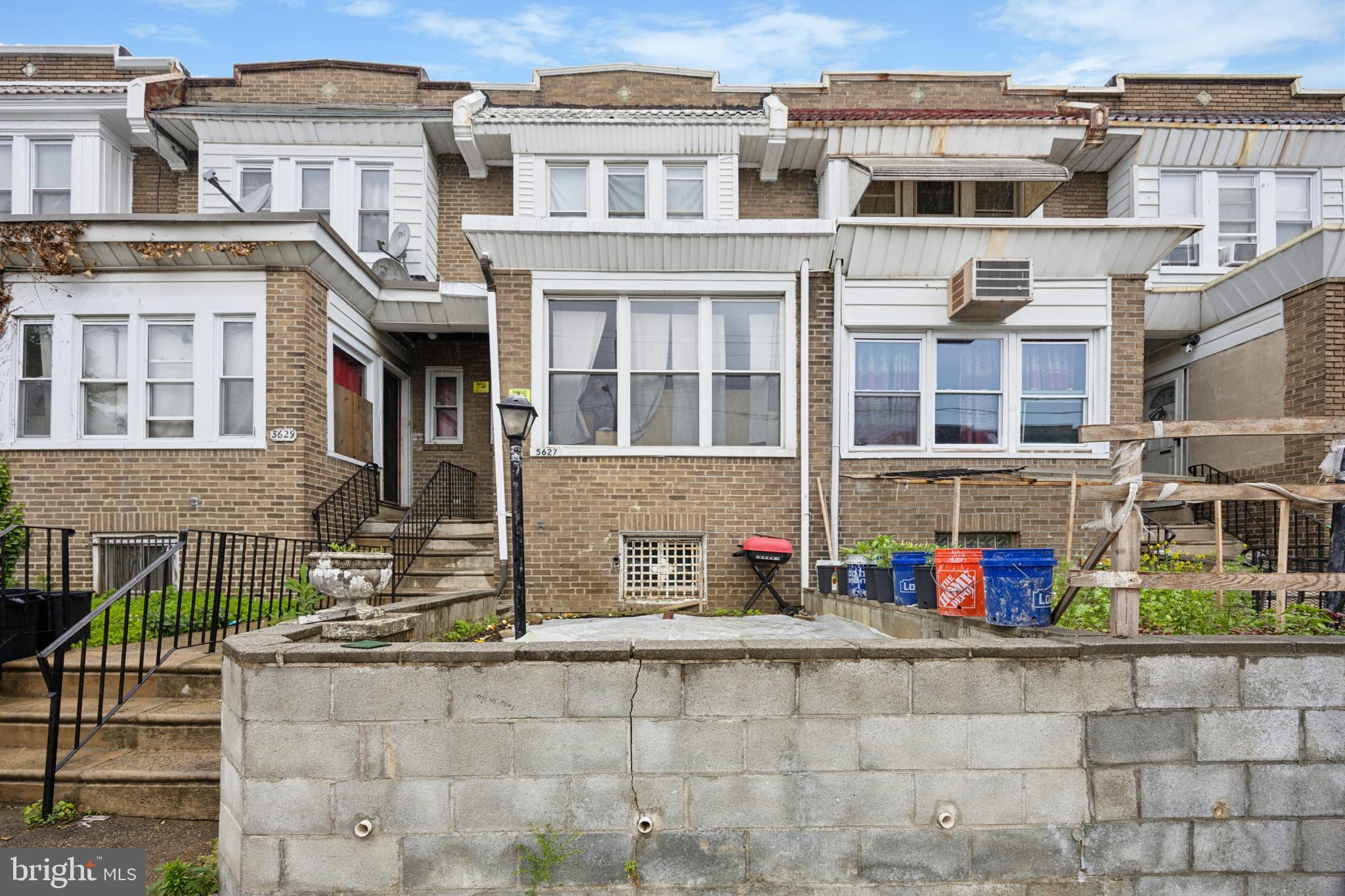 PHILADELPHIA (WEST) - Residential