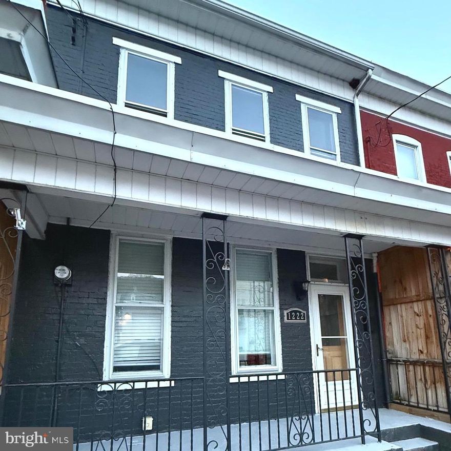 READY TO MOVE IN....  1222 W Market St, Pottsville, PA
Discover this beautifully renovated home offering modern updates and classic charm throughout. Featuring high ceilings, a spacious living room, and a fully updated kitchen and bathroom, this home is move-in ready.

✨ Property Highlights:
    •    Fully renovated interior
    •    Modern new kitchen and new bathroom
    •    High ceilings and bright, open living areas
    •    3 bedrooms / 1 full bathroom
    •    Large basement ideal for storage or future finishing
    •    Covered deck perfect for relaxing or entertaining
    •    Fenced yard (patio area) offering privacy and outdoor space

Don’t miss the opportunity to make this beautiful home yours! Perfect for homeowners or investors looking for a turnkey property in Pottsville.