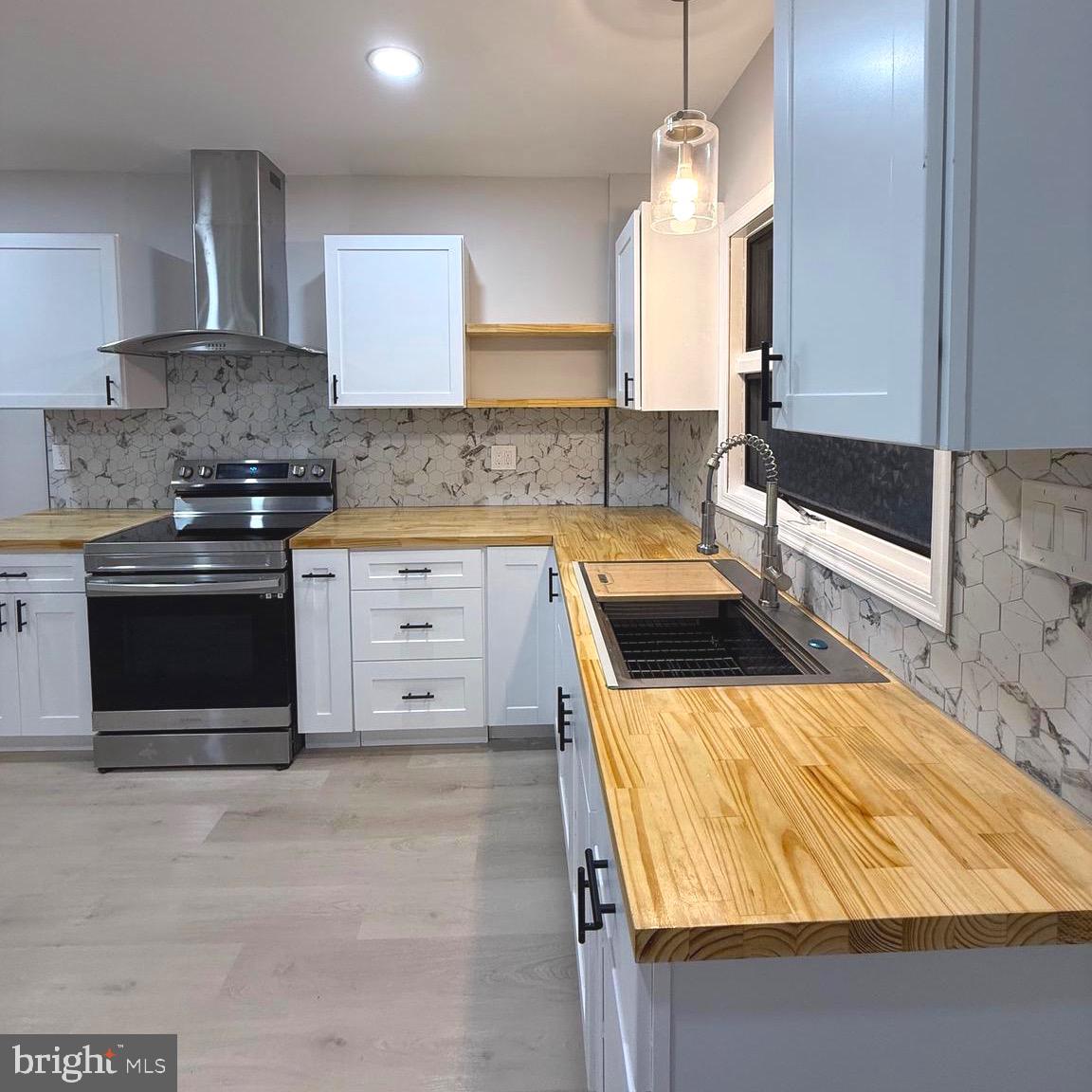 POTTSVILLE - Residential